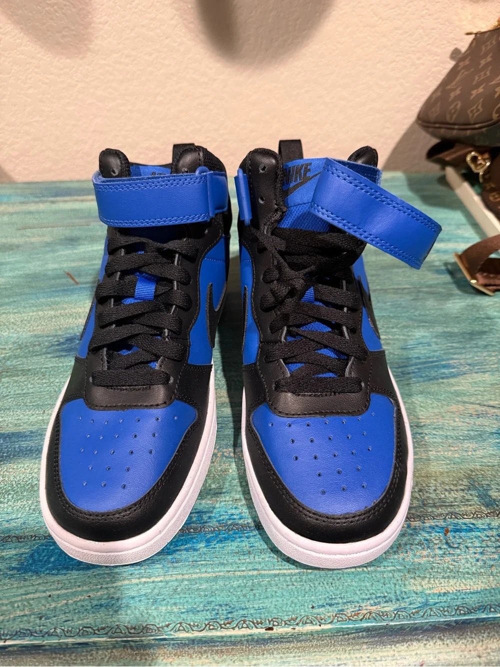 Nike Youth High-Tops in Blue and Black